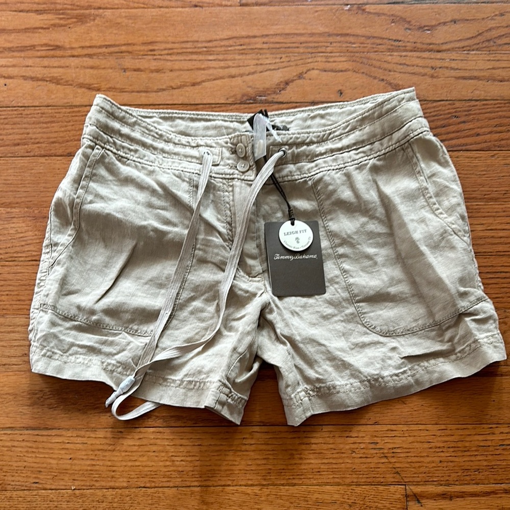 Tommy Bahama shorts size 0 Tan Cargo Shorts Relaxed Fit NWT
